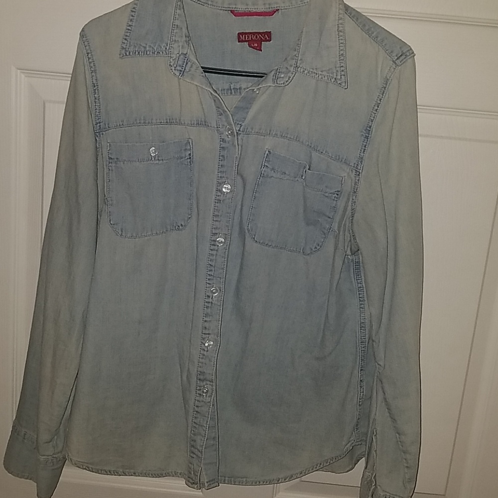 Light jean shirt long sleeve